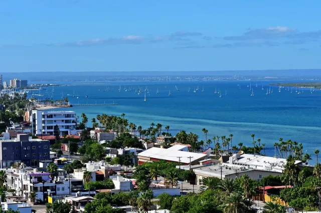 Panoramic view of Vista Los Sueños from the La Paz malecón